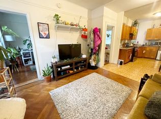 31-72 36th St #1F, Astoria, NY 11106
