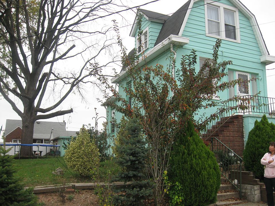 2nd image of 20 Worden Ave
