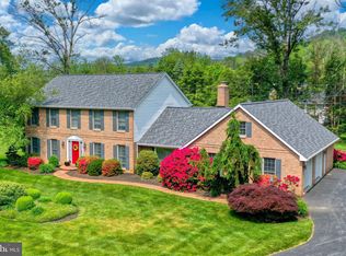 75 Sherwood Dr, Reading, PA 19606
