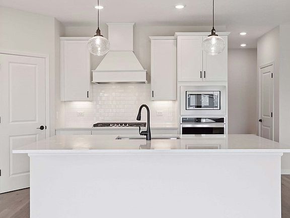 The Millie Lacs - Kitchen