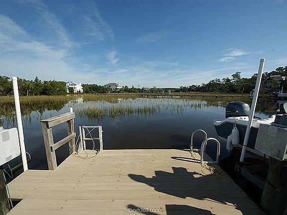 2nd image of 1921 N Creek Dr