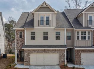 2270 Manor Pointe Dr, Cumming, GA 30041