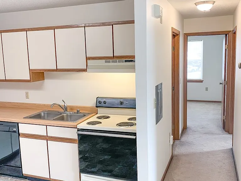 4908 Coventry Ct — Photo 14