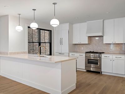 421 Saratoga #201, Boston, MA, 02128
