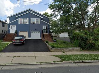 4 Holmes St #A, Carteret, NJ