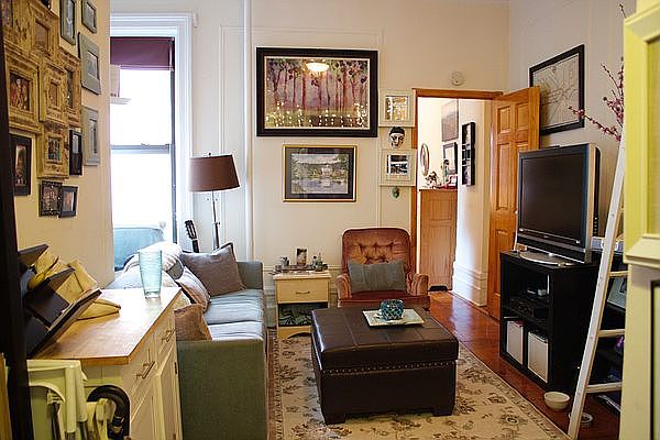 1st image of 31 W 85th St #3