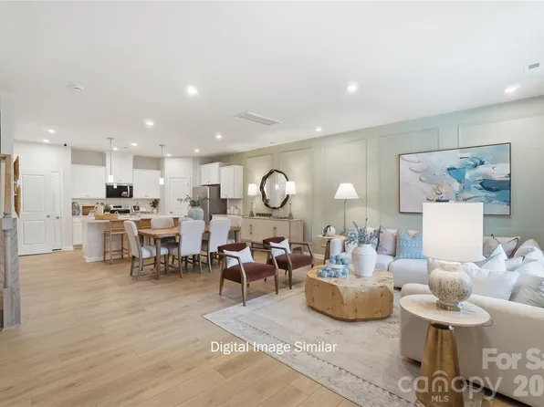 727 Flatiron Dr #163, Rock Hill, SC 29730