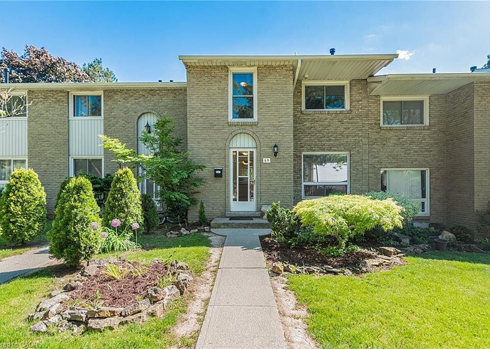 1st image of 151 Gateshead Cres #69