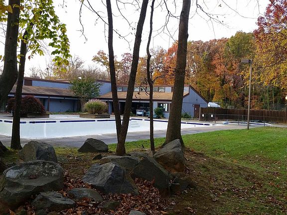 3rd image of 6350 Red Cedar Pl Unit 309