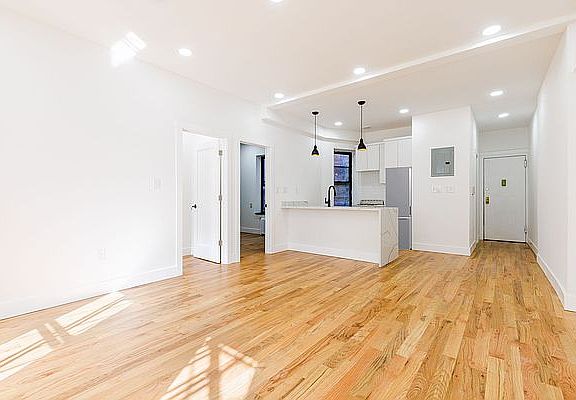 3rd image of 457 15th St APT 4B