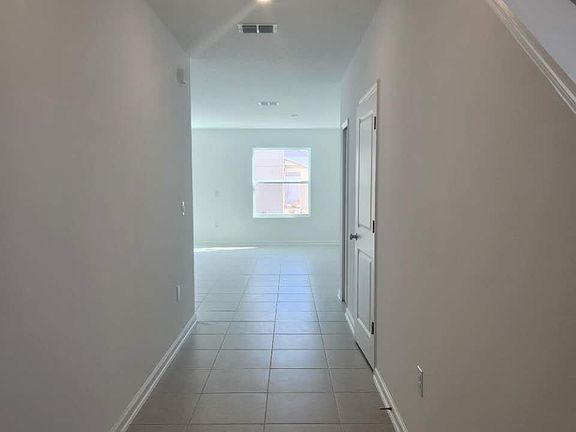 2nd image of 1232 Belle Isle Ln