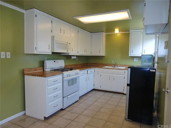 5th image of 318 N Twintree Ave