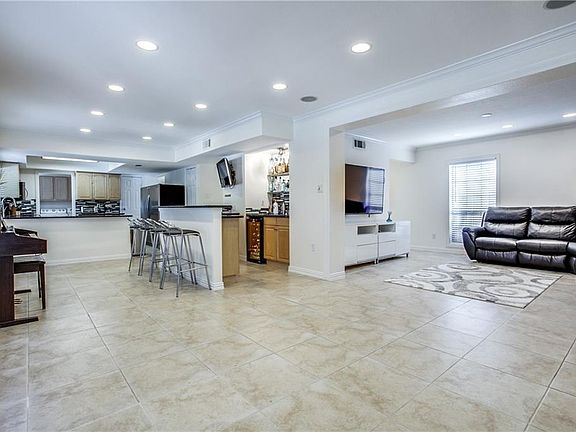 5th image of 1905 Forestwood Dr