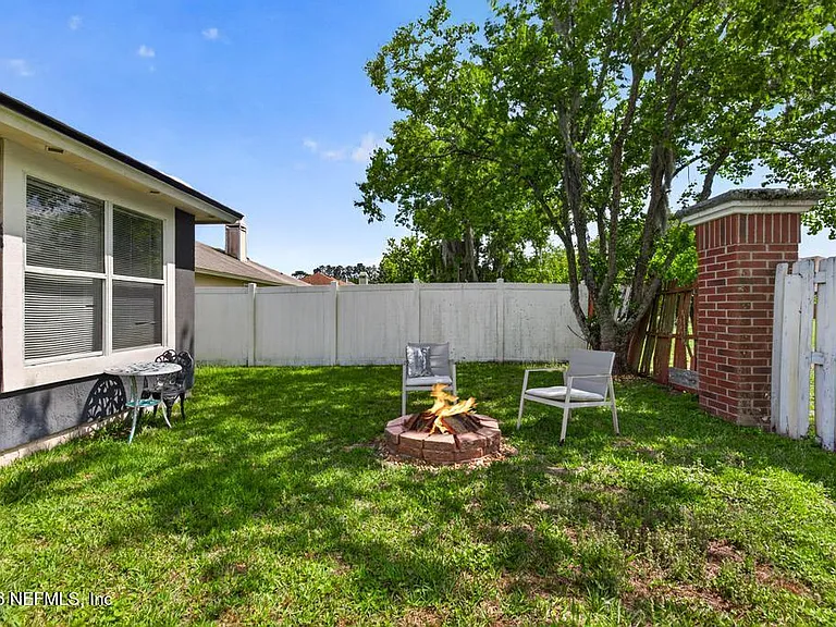 10842 Lydia Estates Dr — Photo 47
