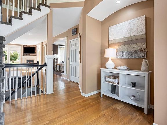 5th image of 5605 NE Misty Meadow Pl