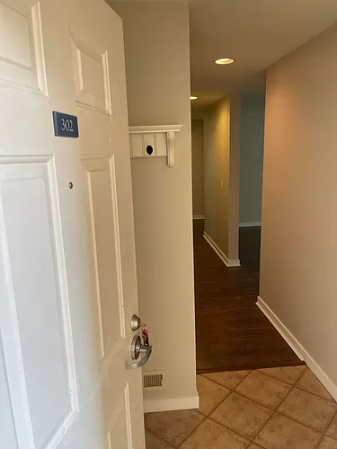 622 6th Ave W #302 Photo 1