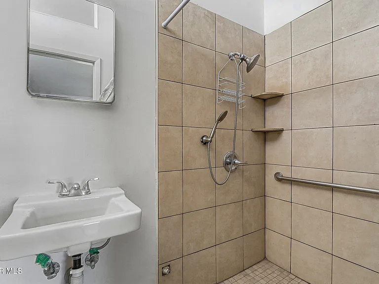 2801 Polk Ave — Photo 31