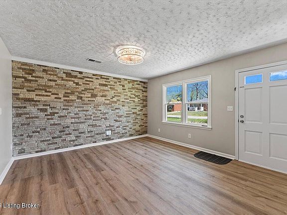 5th image of 11710 Montwood Ln