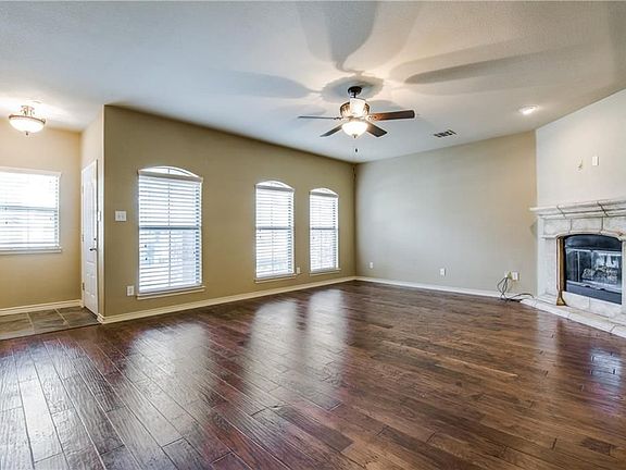 3rd image of 6759 Pistoia Dr
