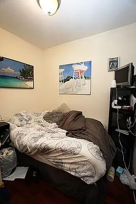 Rented by Universal Realty Group | media 19