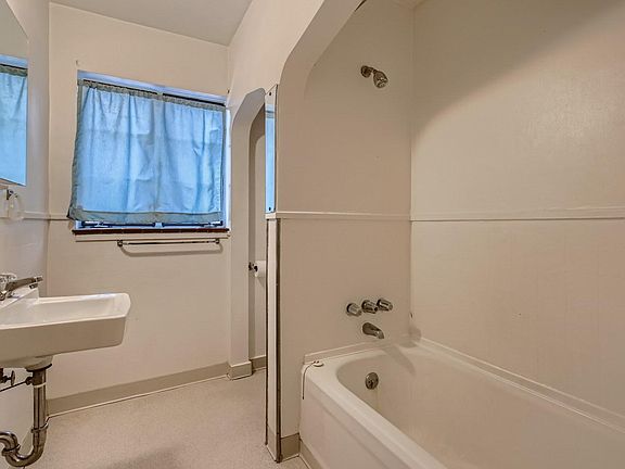 3rd image of 55 N Corona St