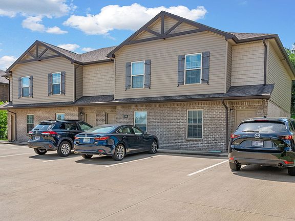 2nd image of 157 Center Pointe Dr APT A