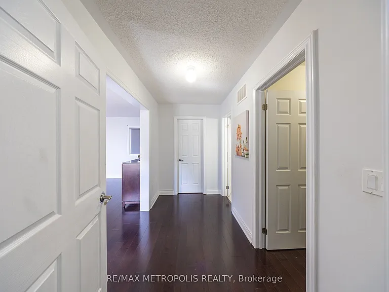 36 Michaelis St — Photo 33