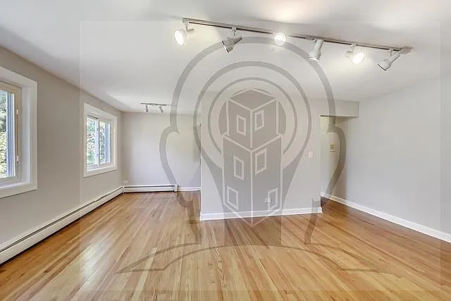 822 Seward St #3B — Photo 16