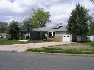 41 Community Dr, West Long Branch, NJ 07764