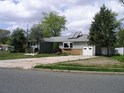 41 Community Dr, West Long Branch, NJ, 07764
