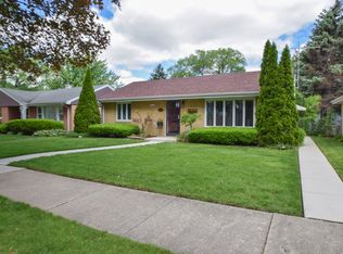 9116 Roach Ave, Brookfield, IL