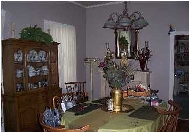 3rd image of 631 S Main St
