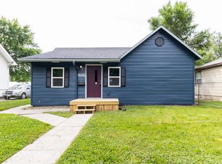 2537 Maple St, Des Moines, IA 50317