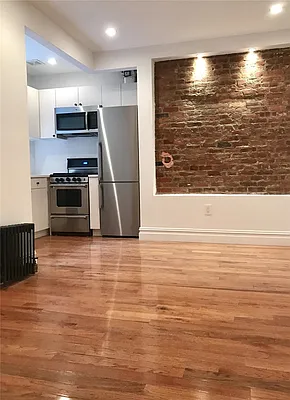 Rented by Platinum Properties | media 45