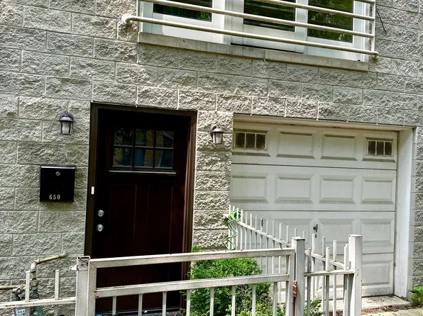 650 N Armour St, Chicago, IL 60642