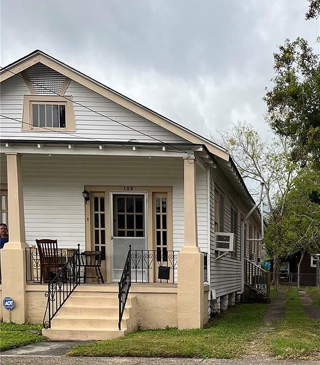 1st image of 109 Metairie Ct