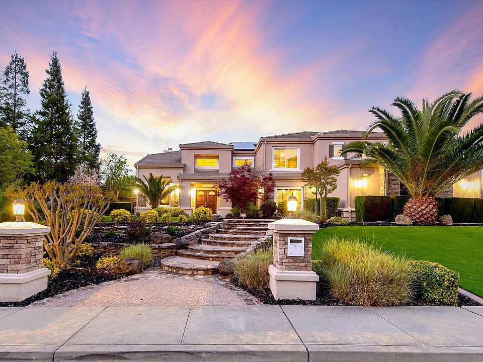 1st image of 8303 Regency Dr