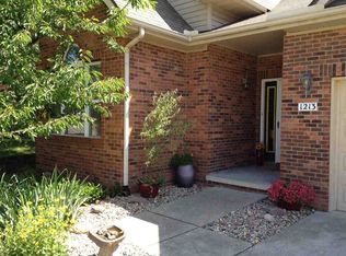 1213 S Hearthstone Ct, Bloomington, IN 47401