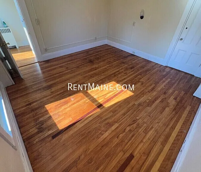 79 4th St #3 — Photo 12