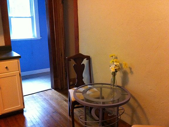 Kitchen/Breakfast Area