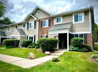 31570 Orchard Crk, Farmington, MI 48334