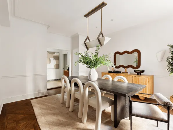 115 East 67th Street image 6 of 20