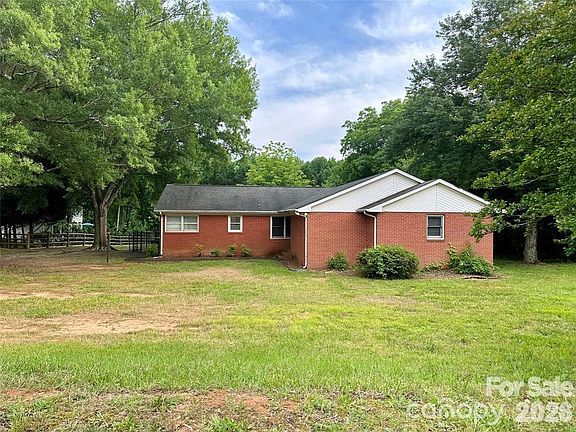 3rd image of 10100 Sam Furr Rd