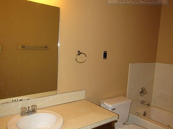 5th image of 7 Pinewood Ct #7A