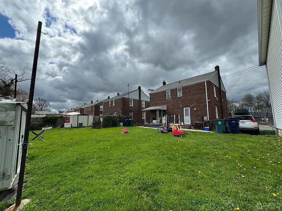 2nd image of 714 Carlock Ave