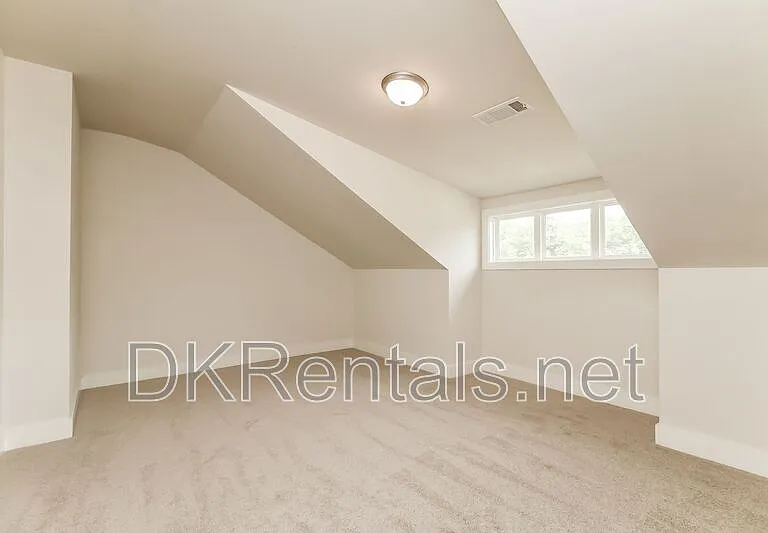 140 Stewart Glen Dr — Photo 15