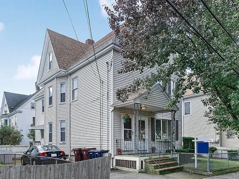 39 Beacon St #2 — Photo 1