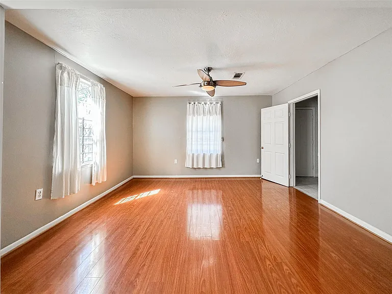 132 Grothe Ln — Photo 31