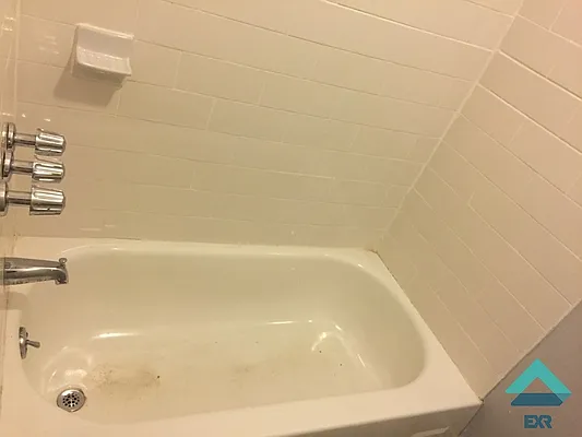 Rented by EXR | media 12