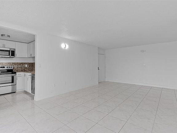 2nd image of 9310 Fontainebleau Blvd APT 301